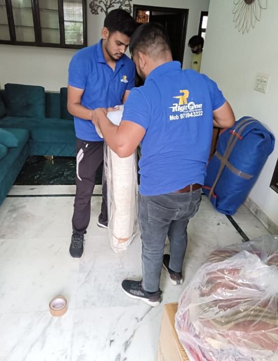 right one packers movers service-img